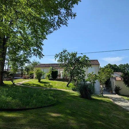 L'oree Du Bois Bed & Breakfast 3*